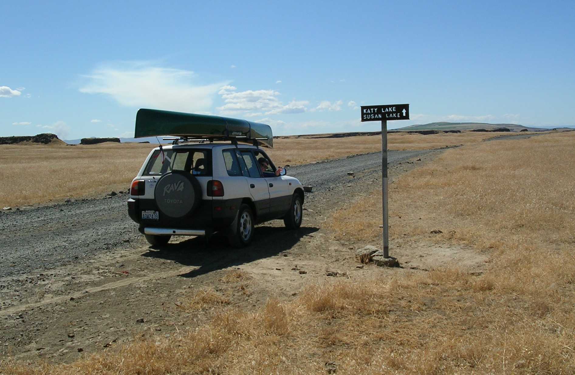 Signs to Katy Lake and Susan Lake