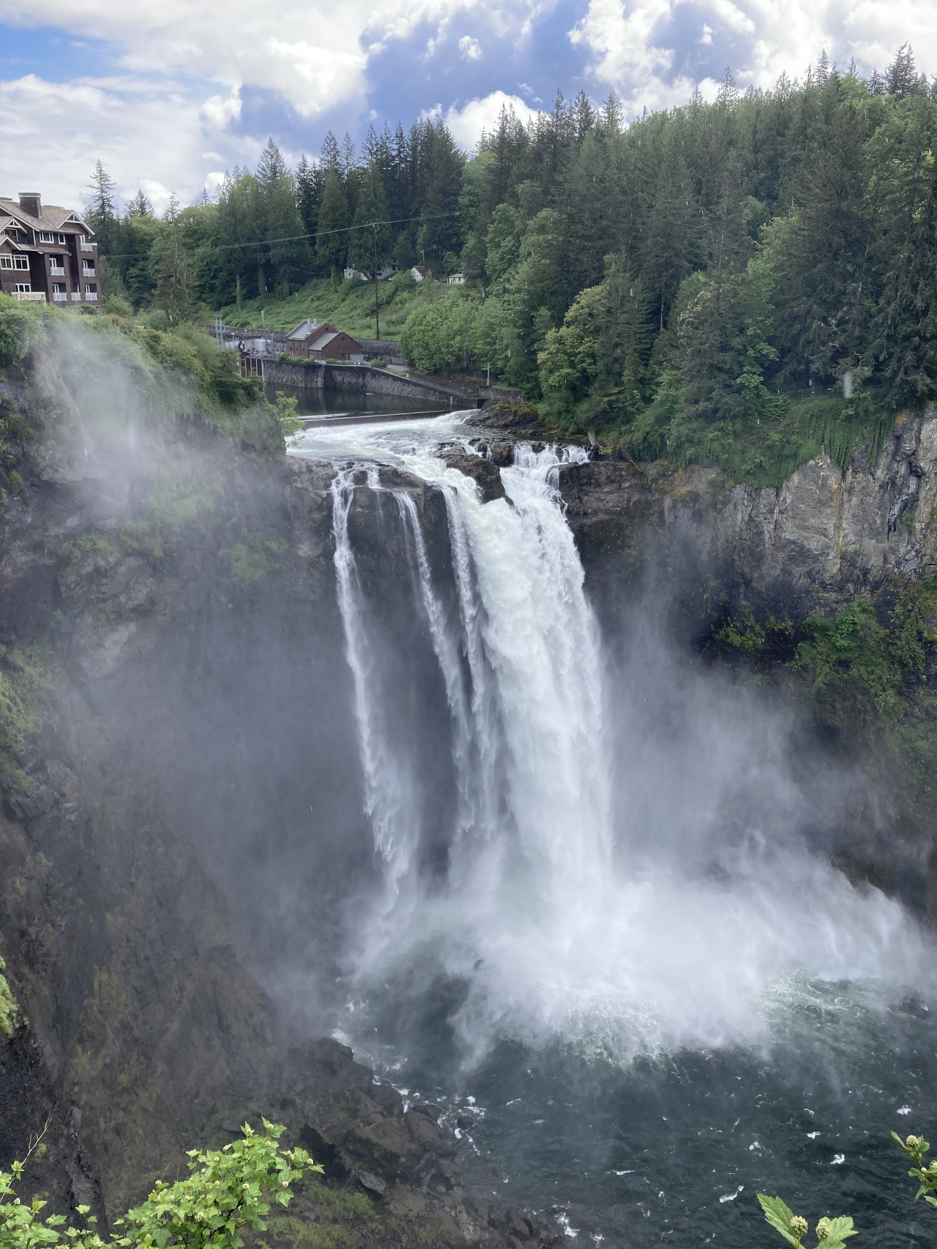 Snoqualmie Falls.